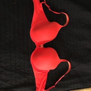 34DD body by Victoria lined perfect coverage bra